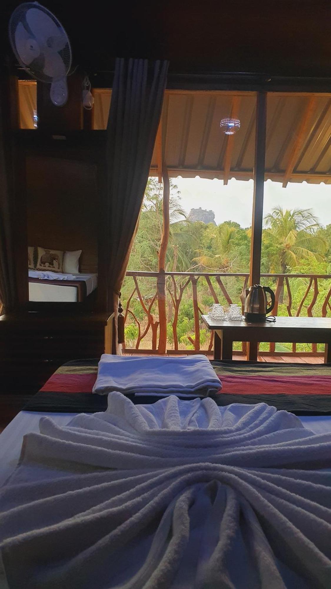 Sigiriya Rock View Tree House Villa Kültér fotó